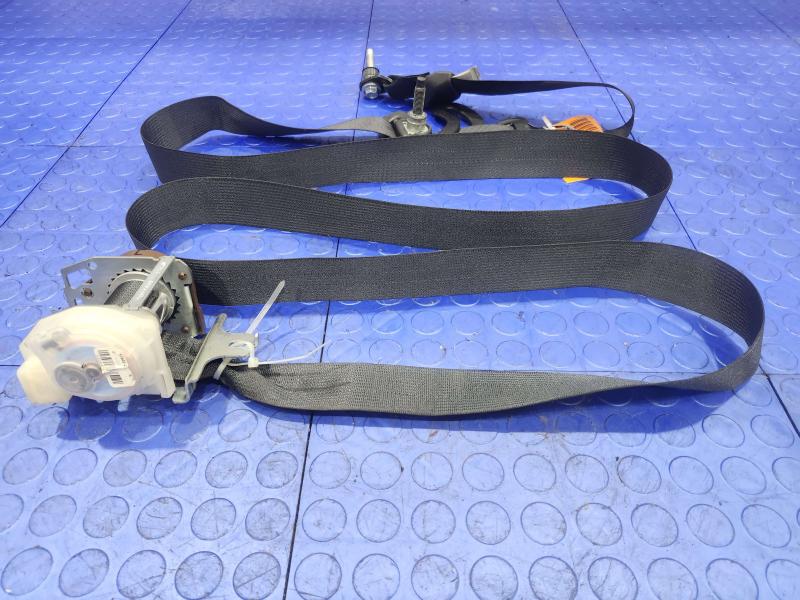 2013 Nissan Pathfinder Rear Seat Belt