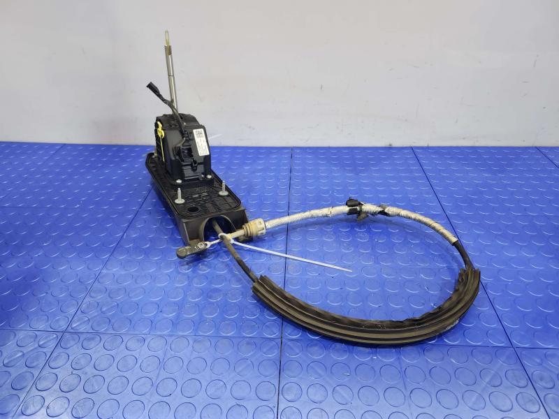 2020 Volkswagen Passat Floor Shifter
