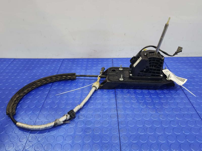 2020 Volkswagen Passat Floor Shifter