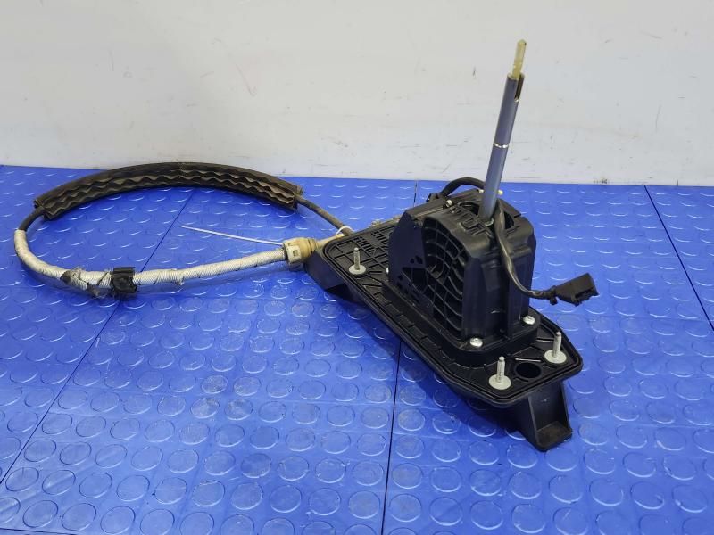 2020 Volkswagen Passat Floor Shifter