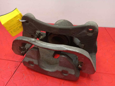 2016 Chrysler 200 Caliper