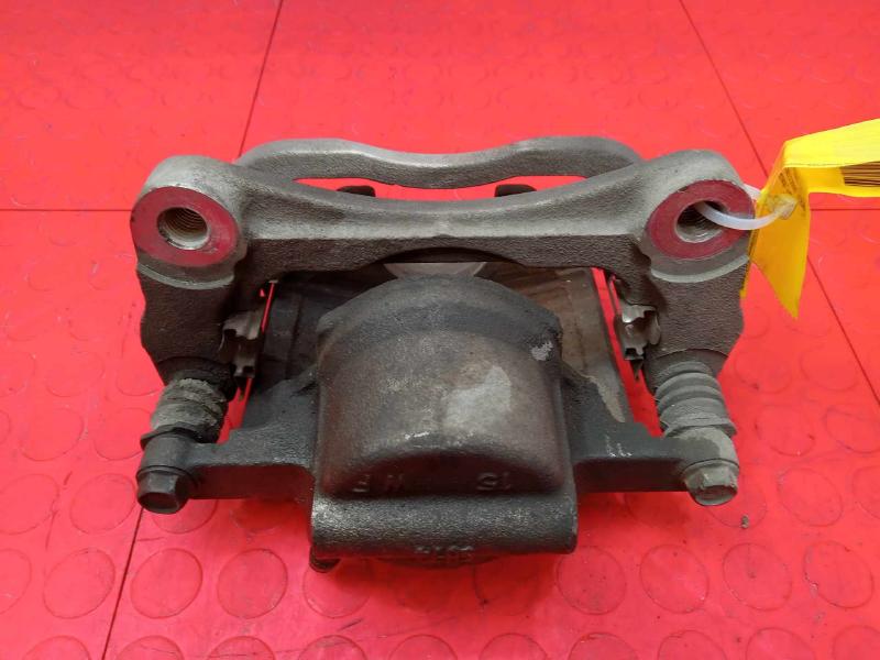 2016 Chrysler 200 Caliper