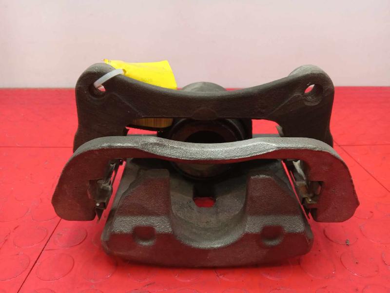 2016 Chrysler 200 Caliper