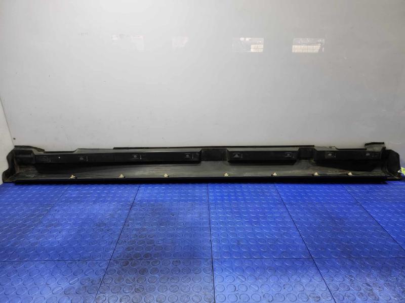 2008 Lexus RX400 Hybrid Rocker Moulding