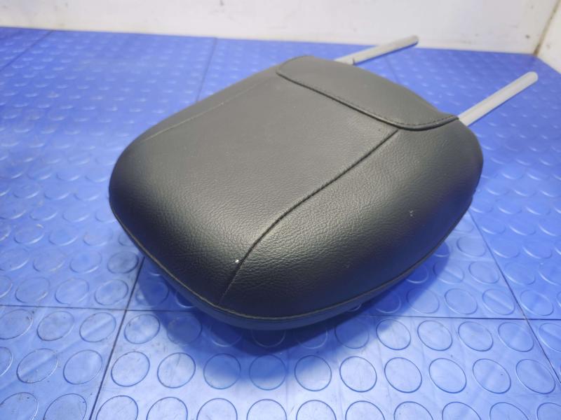 2018 Jeep Compass Headrest