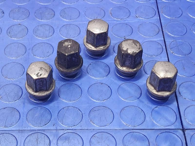 2013 Dodge Durango Lug Nuts