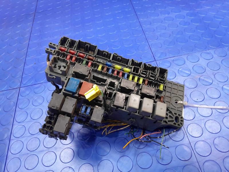 2007-2008 Honda Fit Cabin Fuse Box Relay Junction Block Genuine OEM Part