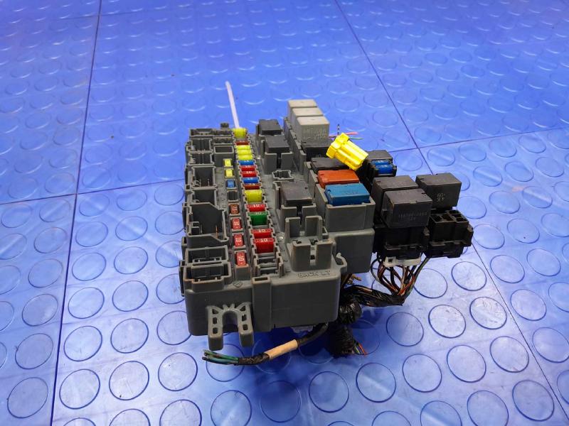 2007-2008 Honda Fit Cabin Fuse Box Relay Junction Block Genuine OEM Part
