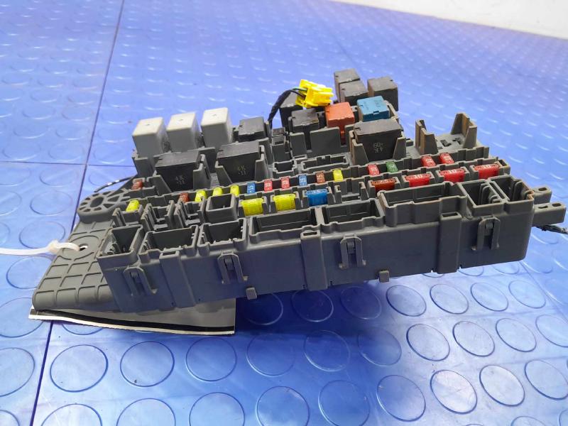 2007-2008 Honda Fit Cabin Fuse Box Relay Junction Block Genuine OEM Part