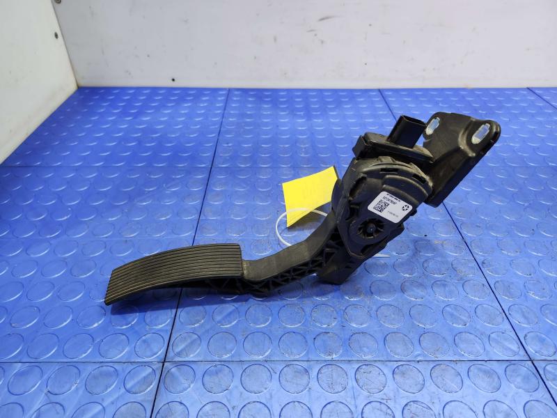 2015 Jeep Grand Cherokee Pedal Assembly