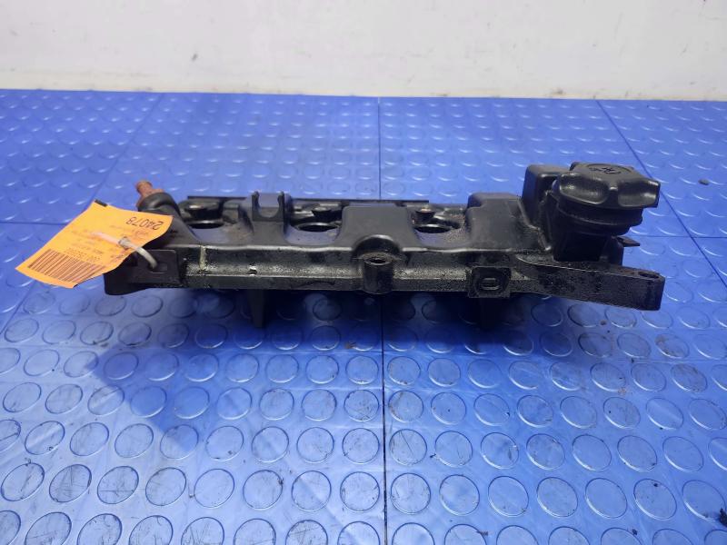2015 Nissan Juke Valve Cover