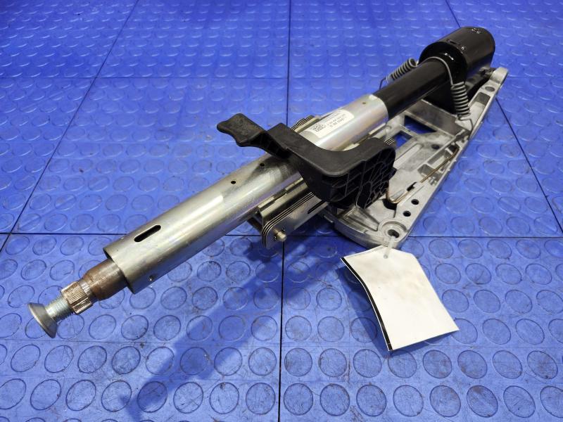 2013 Chrysler 300 Steering Column