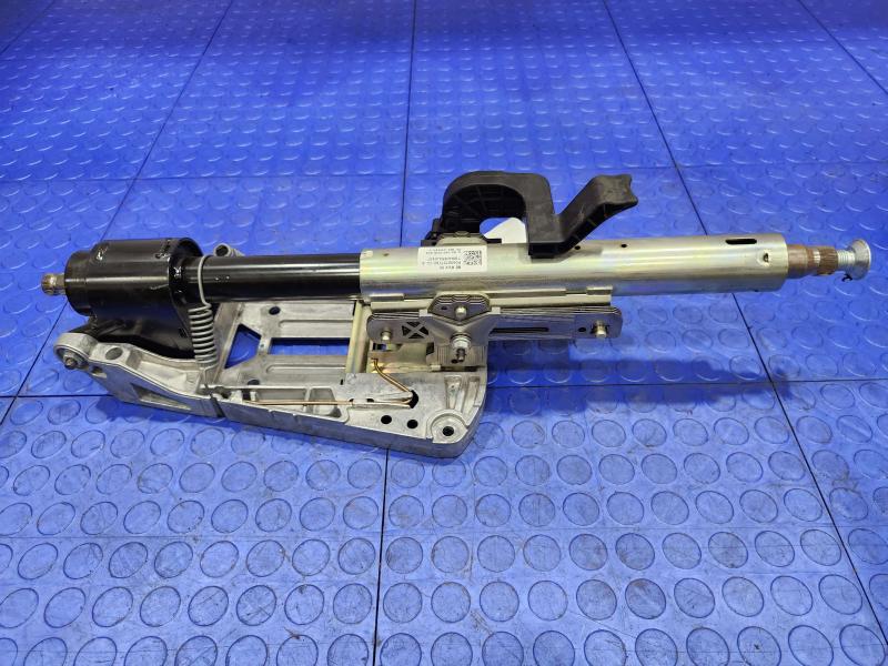 2013 Chrysler 300 Steering Column