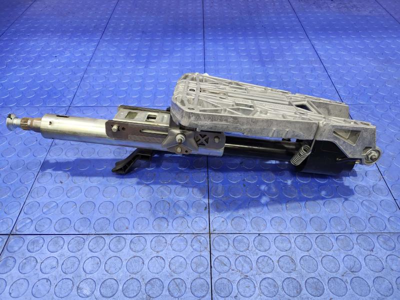 2013 Chrysler 300 Steering Column