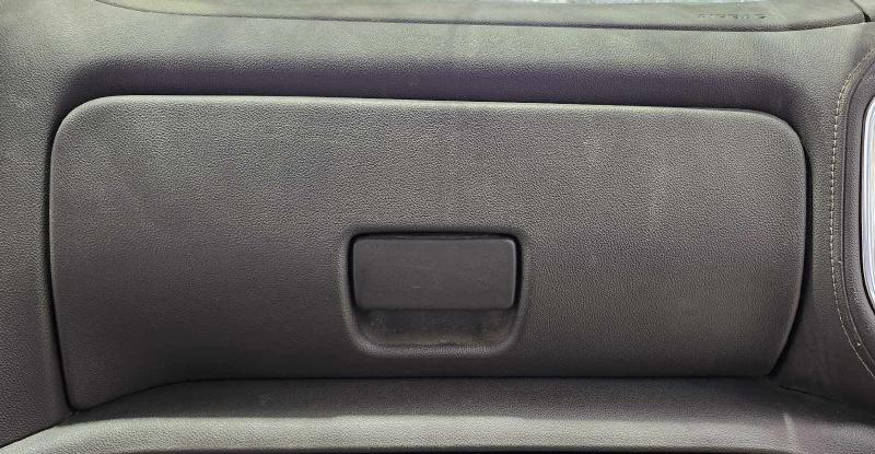 2020 GMC Sierra 1500 Glove Box