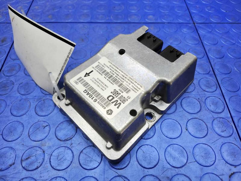 2011 Dodge Durango SRS Restraint Control Module Genuine OEM Part 68025610AG