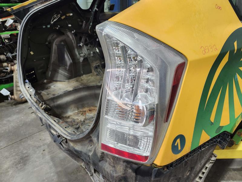 2010 Toyota Prius Tail Light Assembly