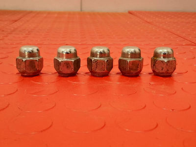 2015 Nissan Altima Lug Nuts
