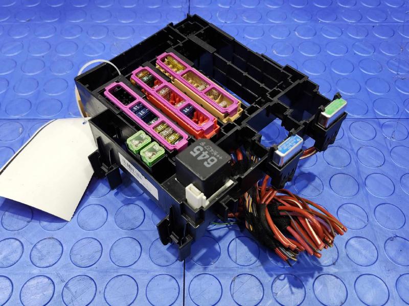 2017 Audi Q7 Cabin Fuse Box