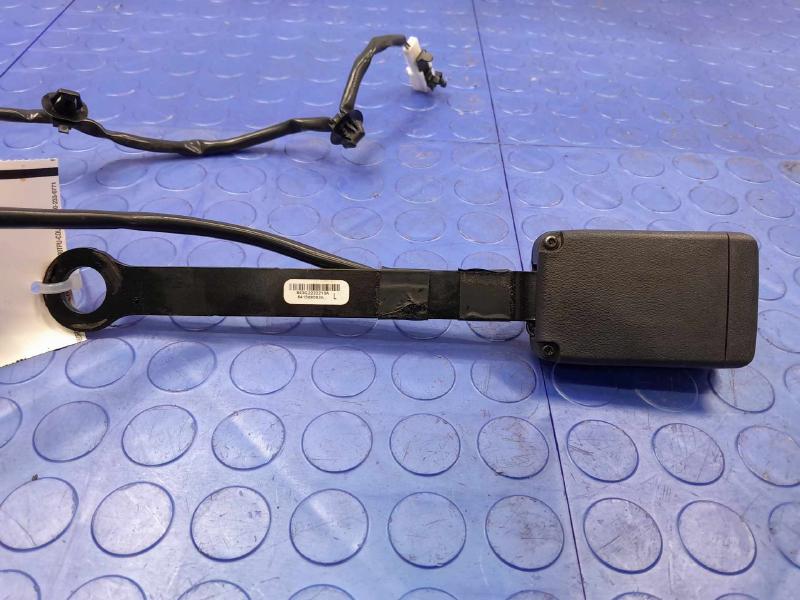 2022 Nissan Versa Front Seat Belt