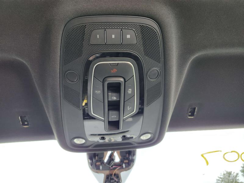 2017-2019 Audi Q7 OEM Roof Overhead Console Assembly Black 4M0947135CP6PS