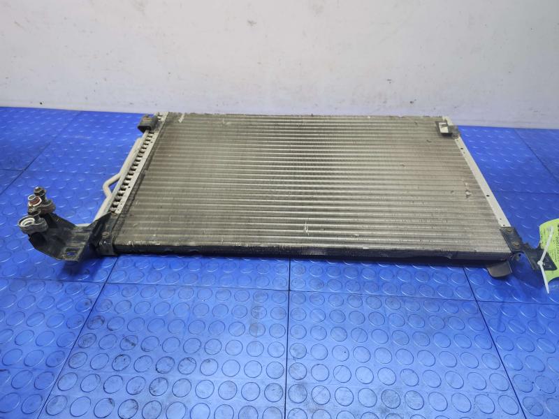 2003 Lincoln Town Car Condenser