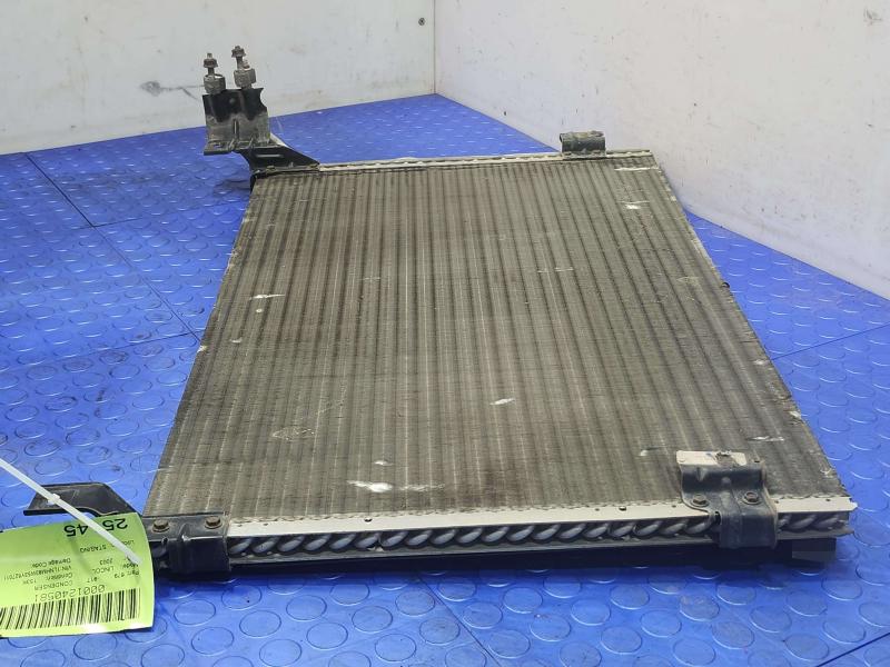 2003 Lincoln Town Car Condenser