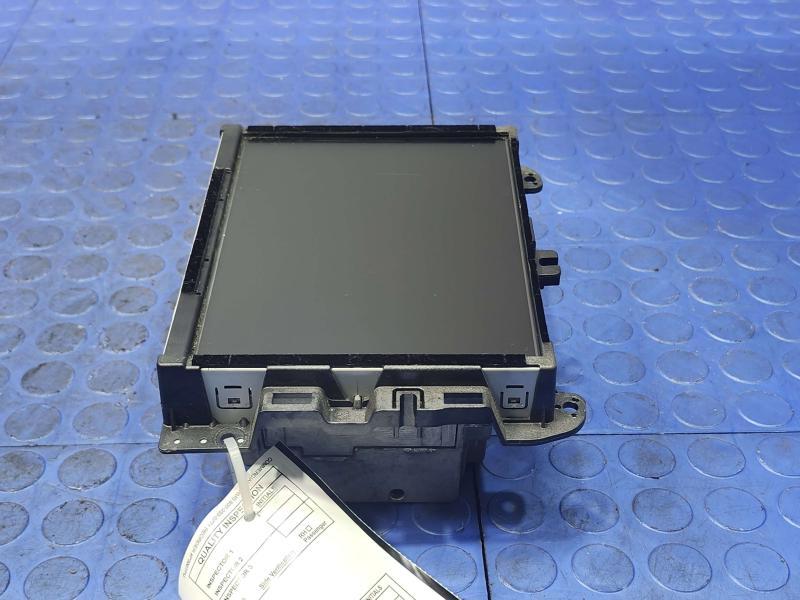 2014 Dodge Durango Radio Receiver Display Screen Assembly 8.4" NON Navigation OEM 68164637AG