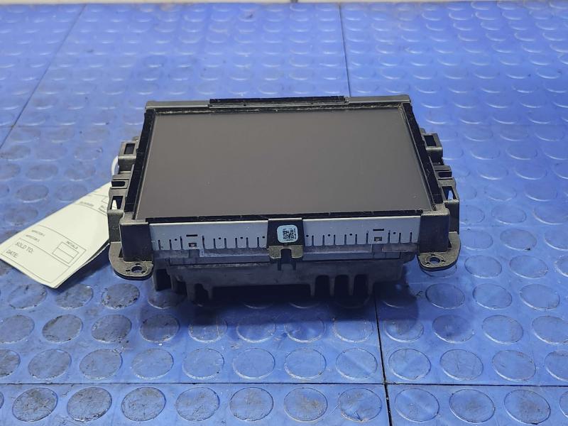 2014 Dodge Durango Radio Receiver Display Screen Assembly 8.4" NON Navigation OEM 68164637AG