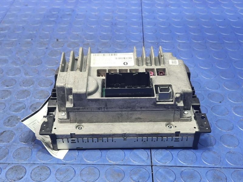 2014 Dodge Durango Radio Receiver Display Screen Assembly 8.4" NON Navigation OEM 68164637AG
