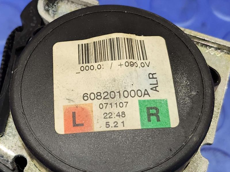 2008 BMW 128i Rear Seat Belt