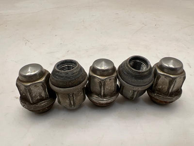 2007 Ford Mustang Lug Nuts
