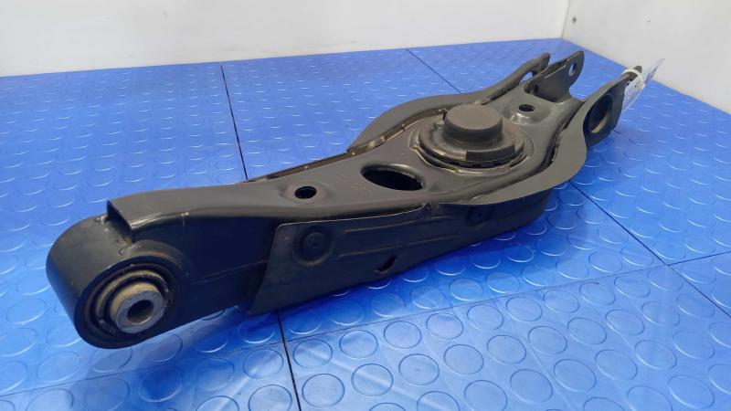 2017 Kia Sorento Lower Control Arm Rr