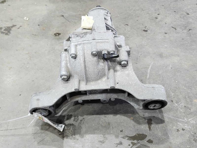 2011 Volkswagen Touareg Carrier/Differential Assembly