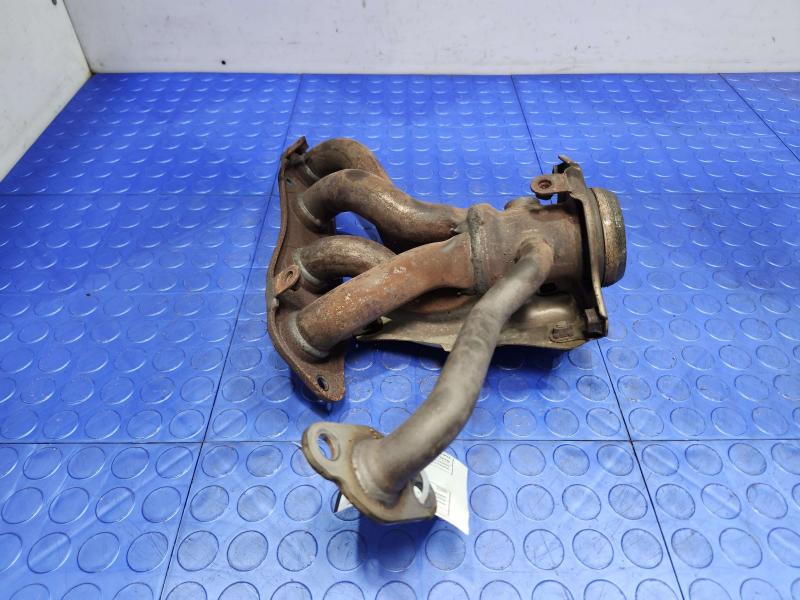 2013 Toyota Prius Exhaust Manifold
