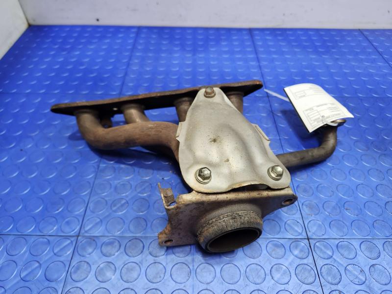 2013 Toyota Prius Exhaust Manifold
