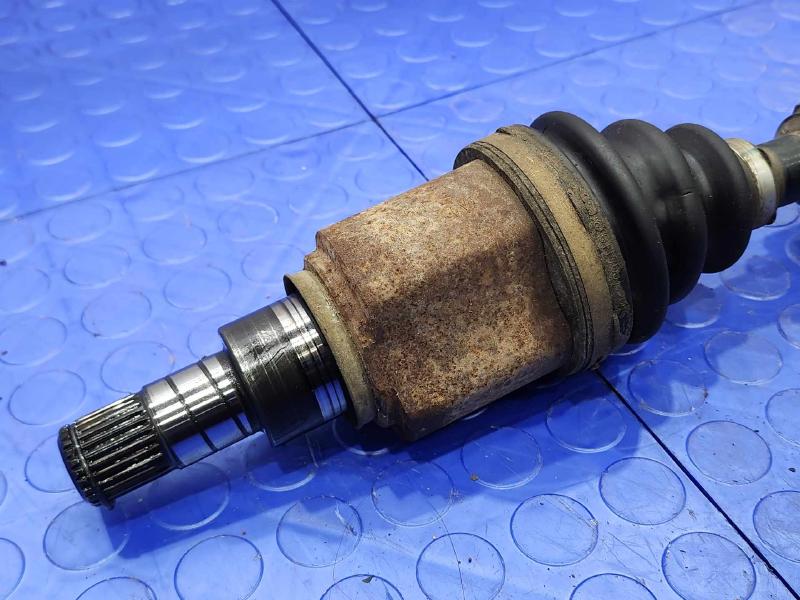 2014 Nissan Versa Axle Shaft