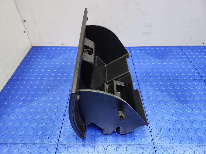 2014 Ford Mustang Glove Box