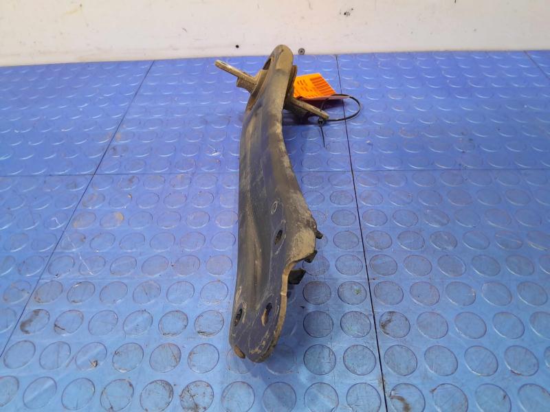 2015 Chrysler 200 Lower Control Arm Rr