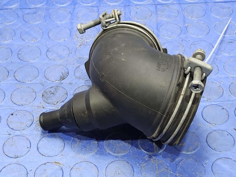 2010-2015 Toyota Prius 1.8L Enigne Air Cleaner Hose Genuine OEM 1788137120