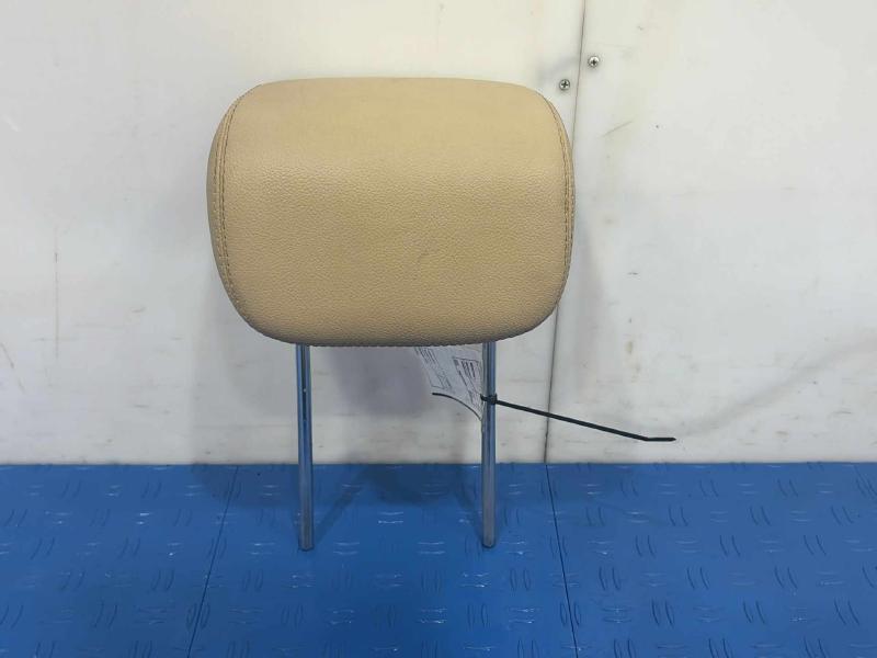 2010 Mercedes ML-Class Headrest