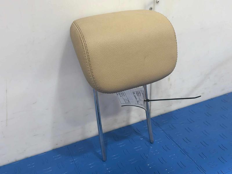 2010 Mercedes ML-Class Headrest