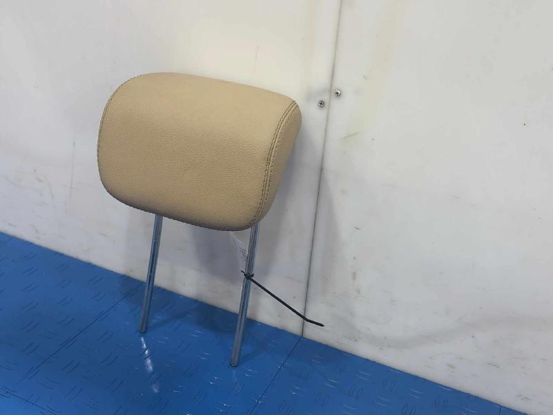 2010 Mercedes ML-Class Headrest