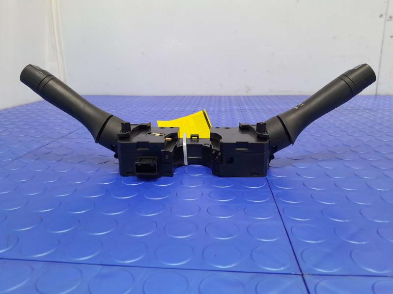 2015 Nissan Versa Combination Switch
