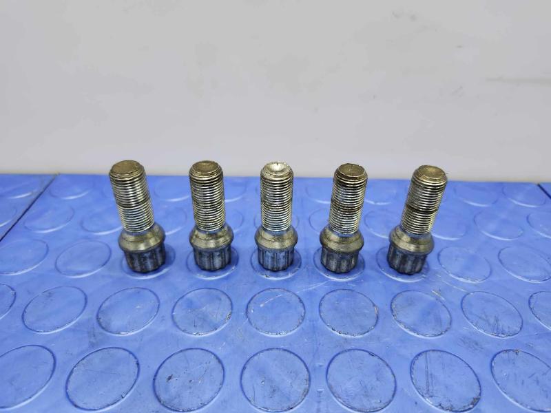 2016 BMW 528I Lug Nuts