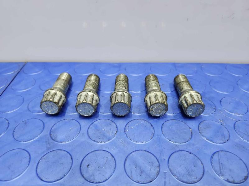 2016 BMW 528I Lug Nuts