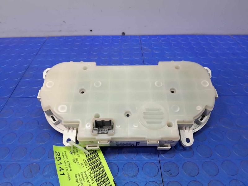 2008-2010 Pontiac Solstice 2.4L Instrument Cluster Speedometer OEM 15915959