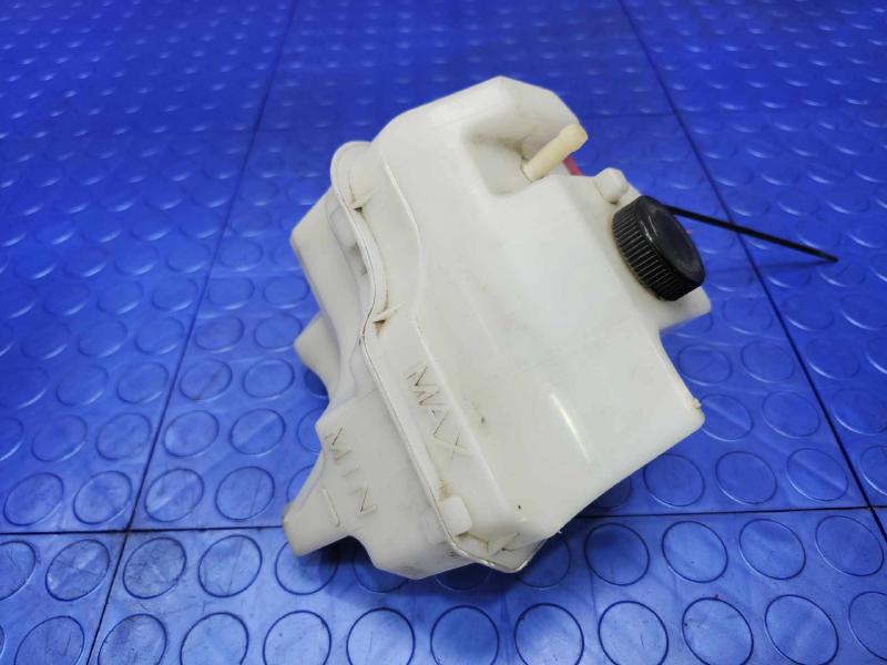 2017 Nissan Maxima Coolant Recovery Bottle
