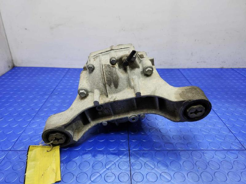 2011 Volkswagen Touareg Carrier/Differential Assembly