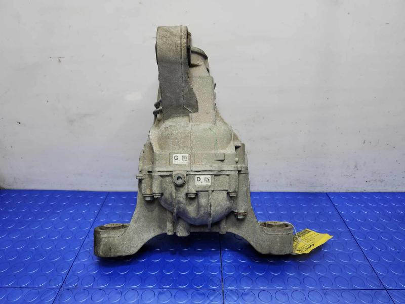 2011 Volkswagen Touareg Carrier/Differential Assembly